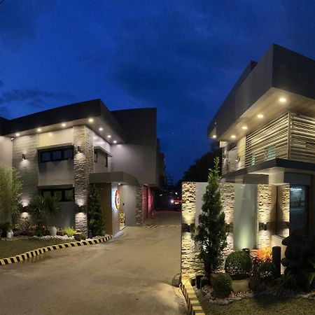 Calumpit El Vistra Traveller'S Inn מראה חיצוני תמונה