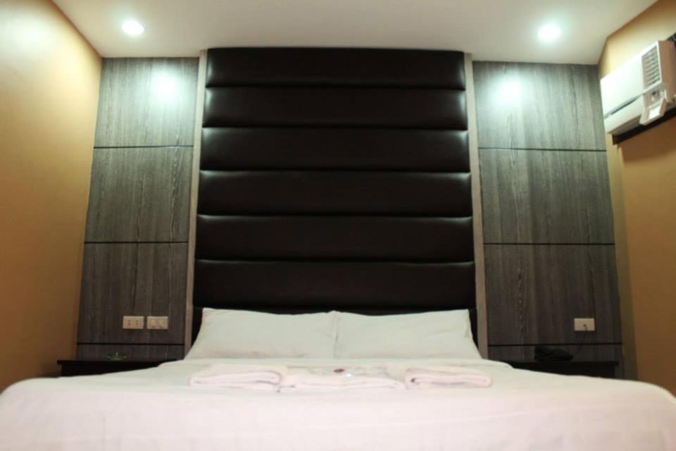 Calumpit El Vistra Traveller'S Inn מראה חיצוני תמונה